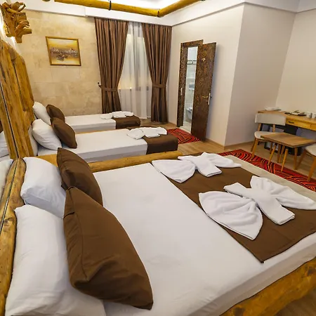 מלון Pasha Palace 3*