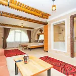 מלון Pasha Palace Sarigazi