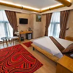 מלון Pasha Palace 3*